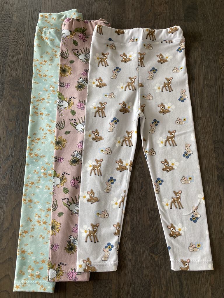 Diverse tights i str. 3-5 år. Jersey.