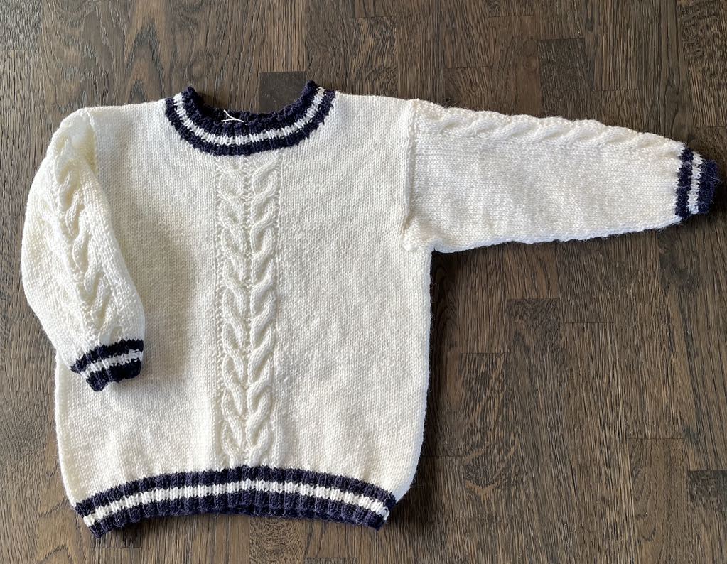 Genser i str. 1 år. Baby merinoull