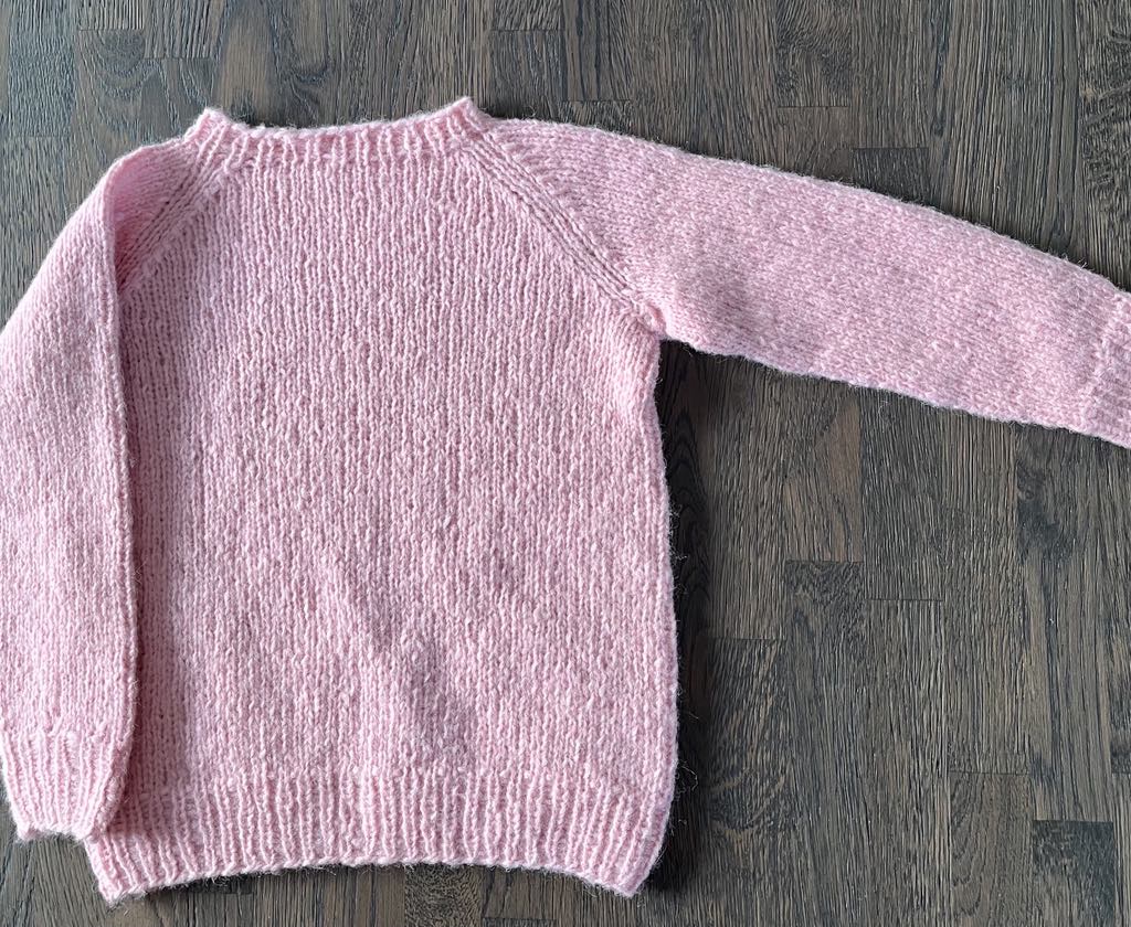Genser, puno petit. 5år.